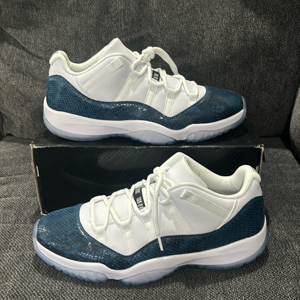 New Air Jordan 11 low snake navy